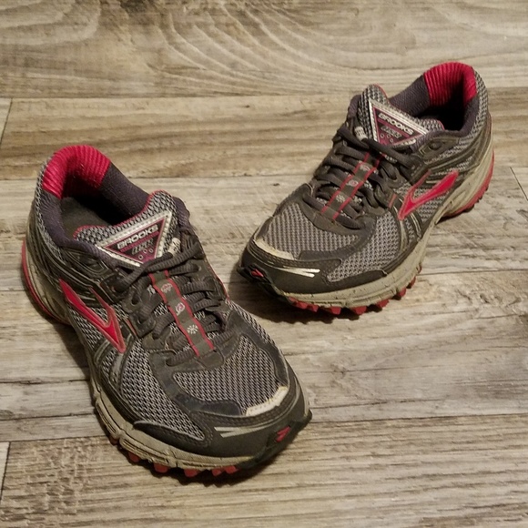 brooks adrenaline gtx 11 womens brown